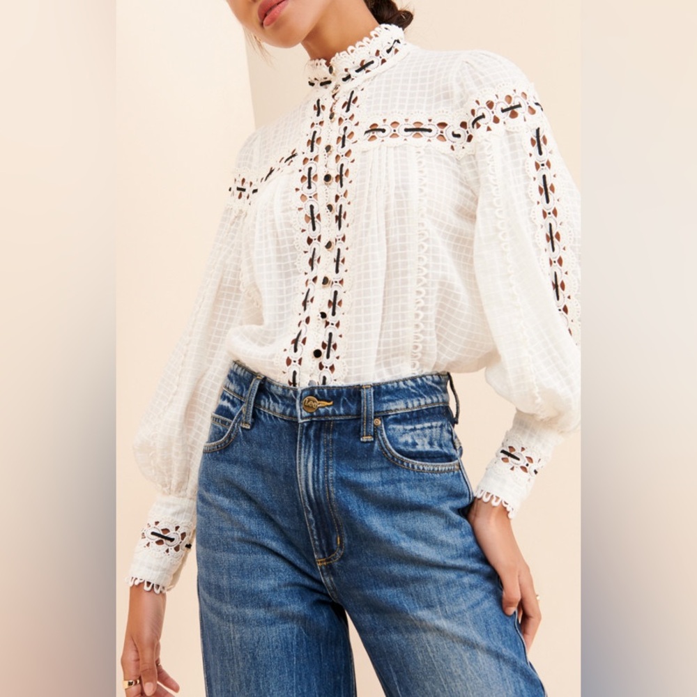 Marbella Ana Buttondown